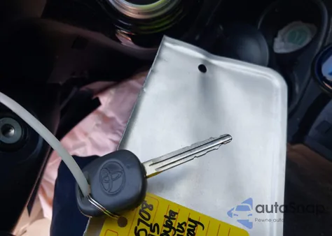 2015 Toyota Prius C Two из США, поврежденный, VIN JTDKDTB35F1111992